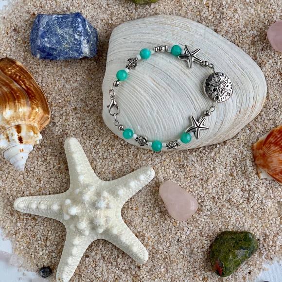 🌴🐚 Aqua Quartz Bracelet - Picture 8 of 9